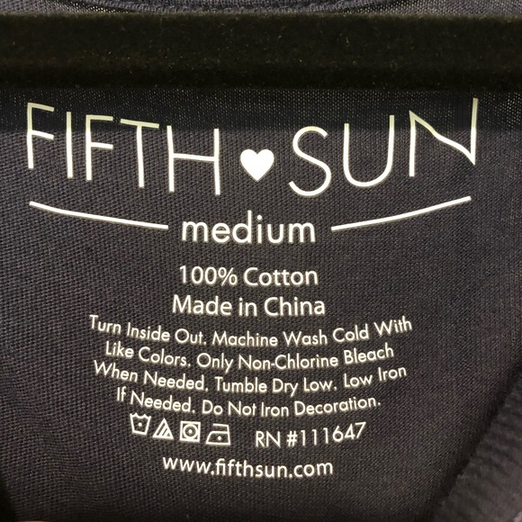 Fifth Sun American long sleeve crop top size small - Picture 4 of 4